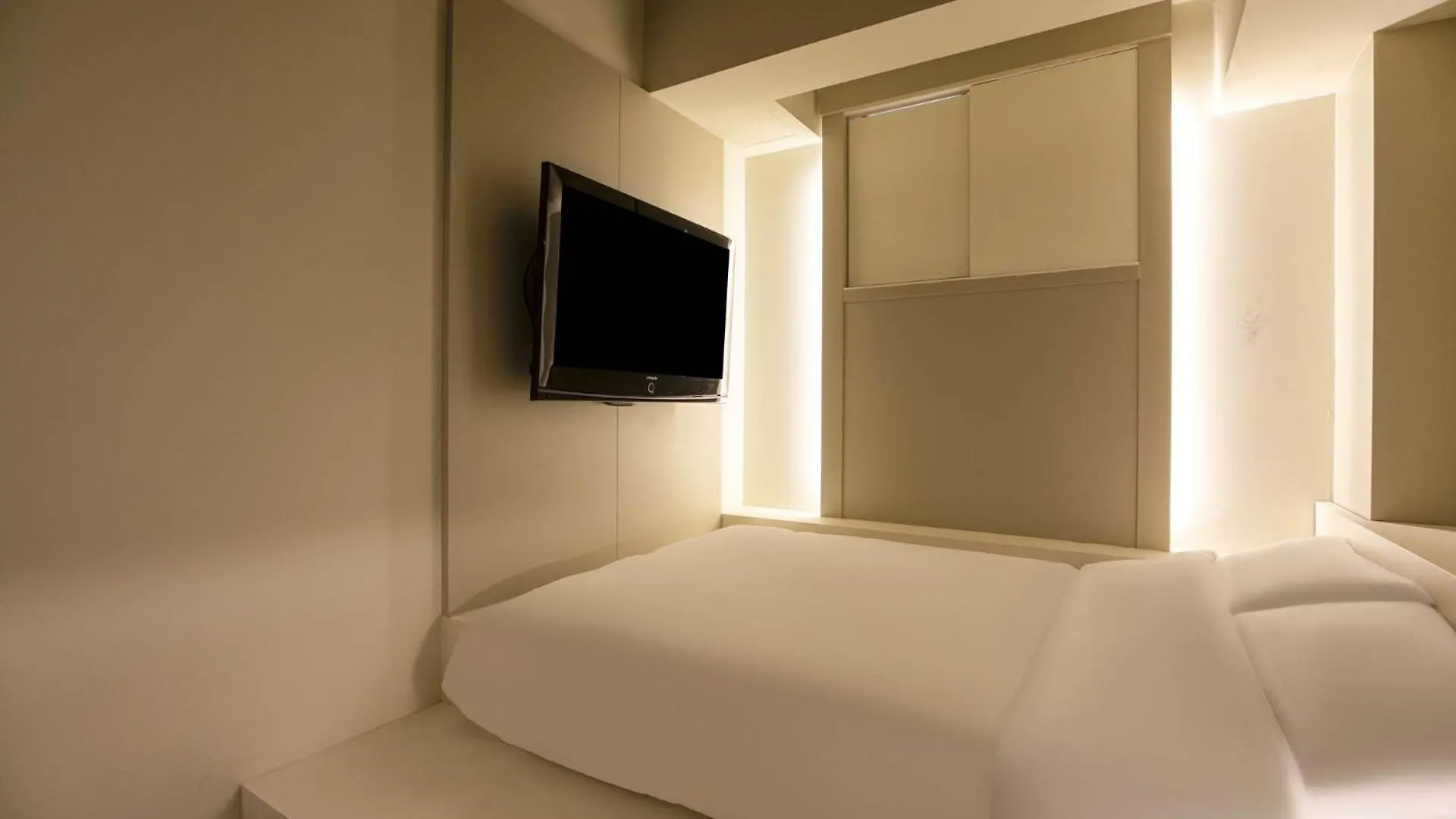 Ado Hotel Seoul
