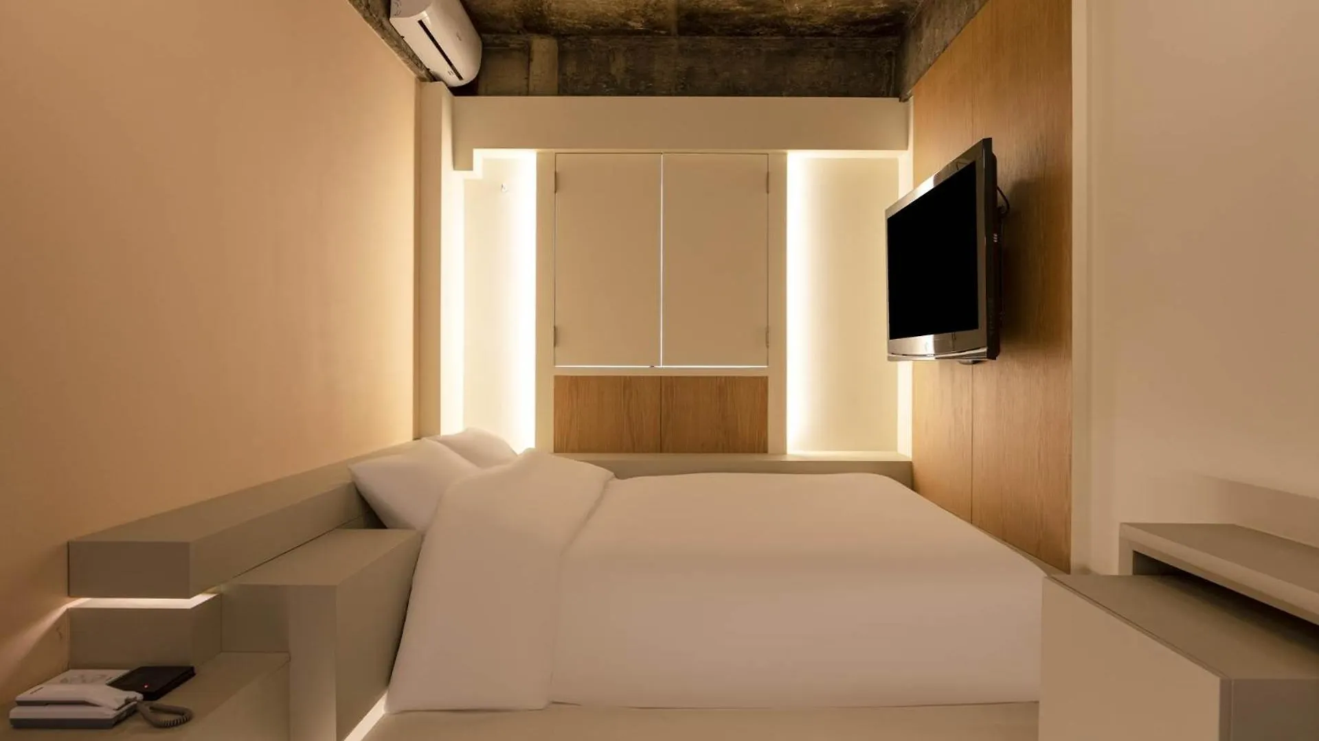 Ado Hotel Seoul