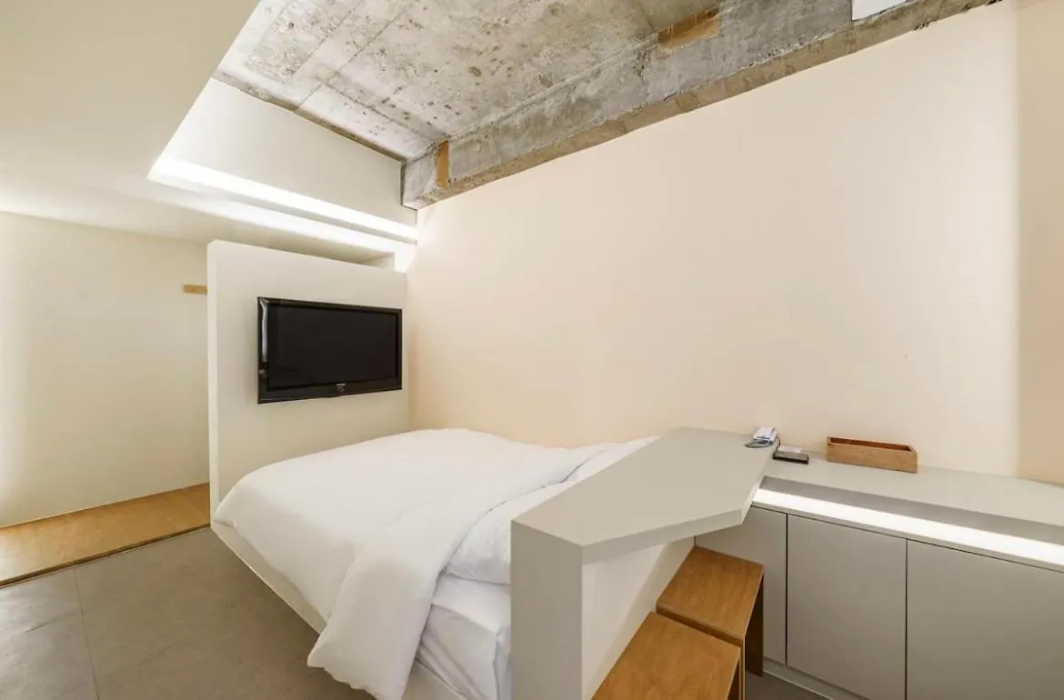 Ado Hotel Seoul
